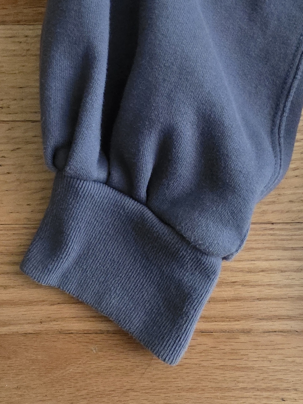 Abercrombie & Fitch Women's M Blue London Soft AF Crewneck Sweatshirt - Picture 3 of 7